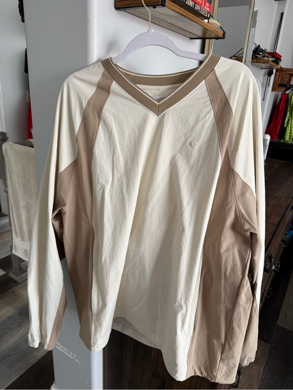 lululemon athletica Cream and Tan V-Neck Long-Sleeve Pullover